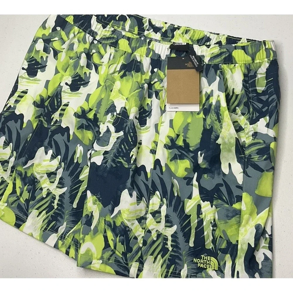 The North Face Shorts Men Sz XL Printed Class V Sharp Green Tropical Camo NWT